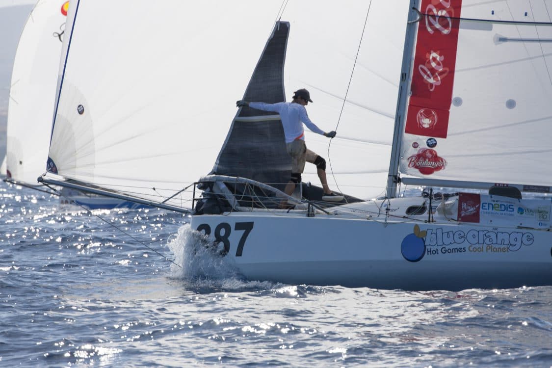 mini 887, serie, plan verdier pogo 2015, pogo 3, Pierre CHEDEVILLE, inscrit mini 2017, france, fra, voile, course au large, classe mini 2017, mini transat, mini transat la boulangere, gran canaria, la rochelle, escale, espagne, depart